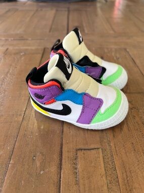 Nike Jordan TD air Jordan 1 multicolor crib shoe baby size 3 soft soles